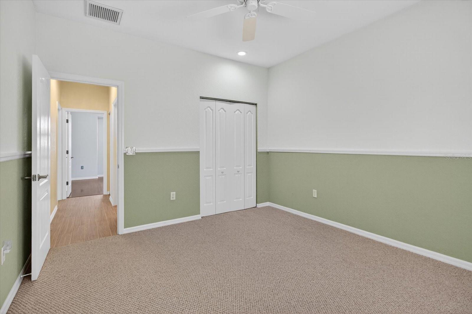 Image 49 of 77 For 5507 31st Court E