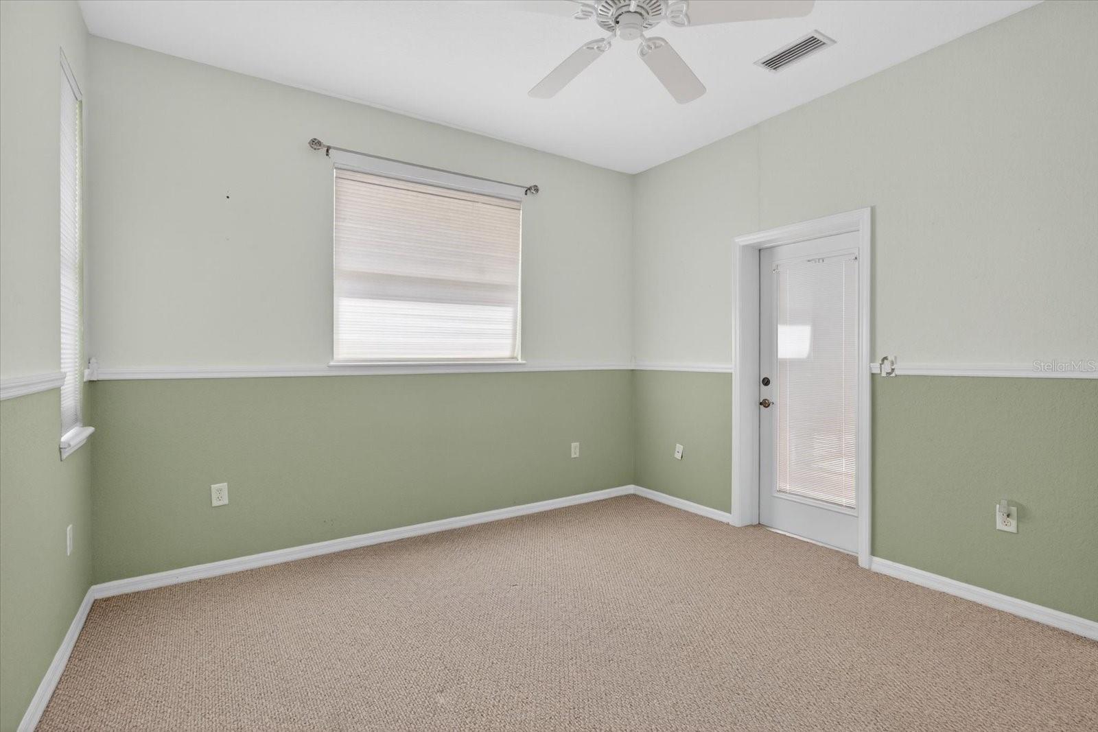 Image 51 of 77 For 5507 31st Court E