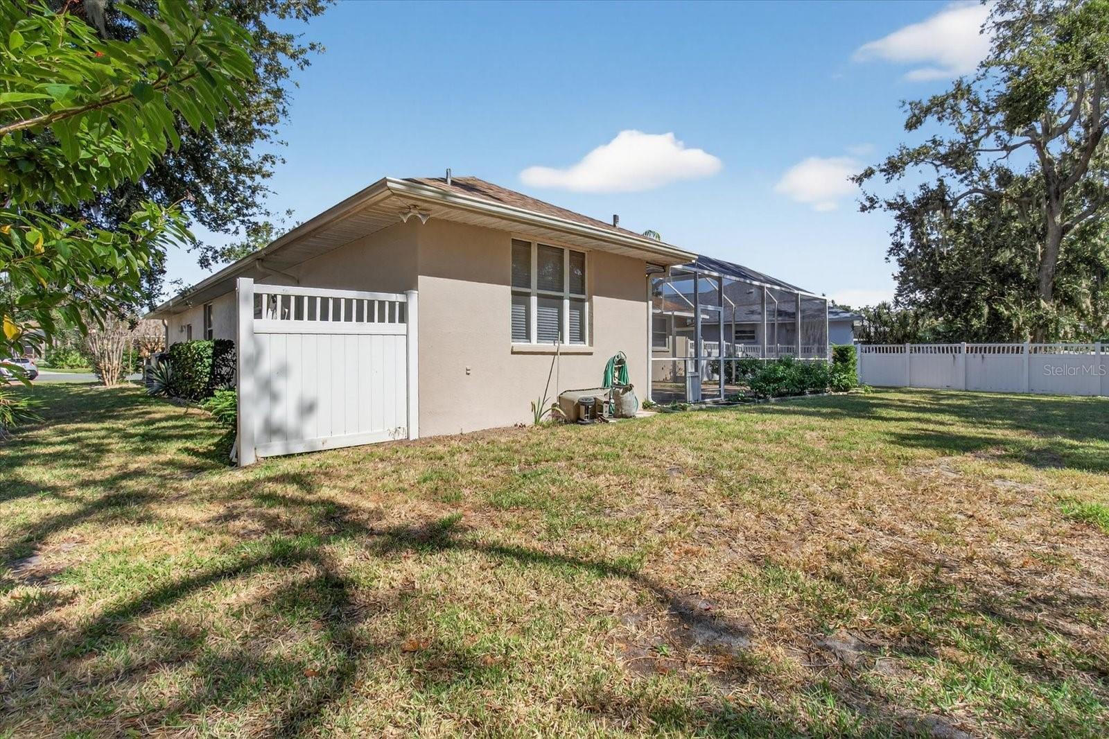 Image 59 of 77 For 5507 31st Court E