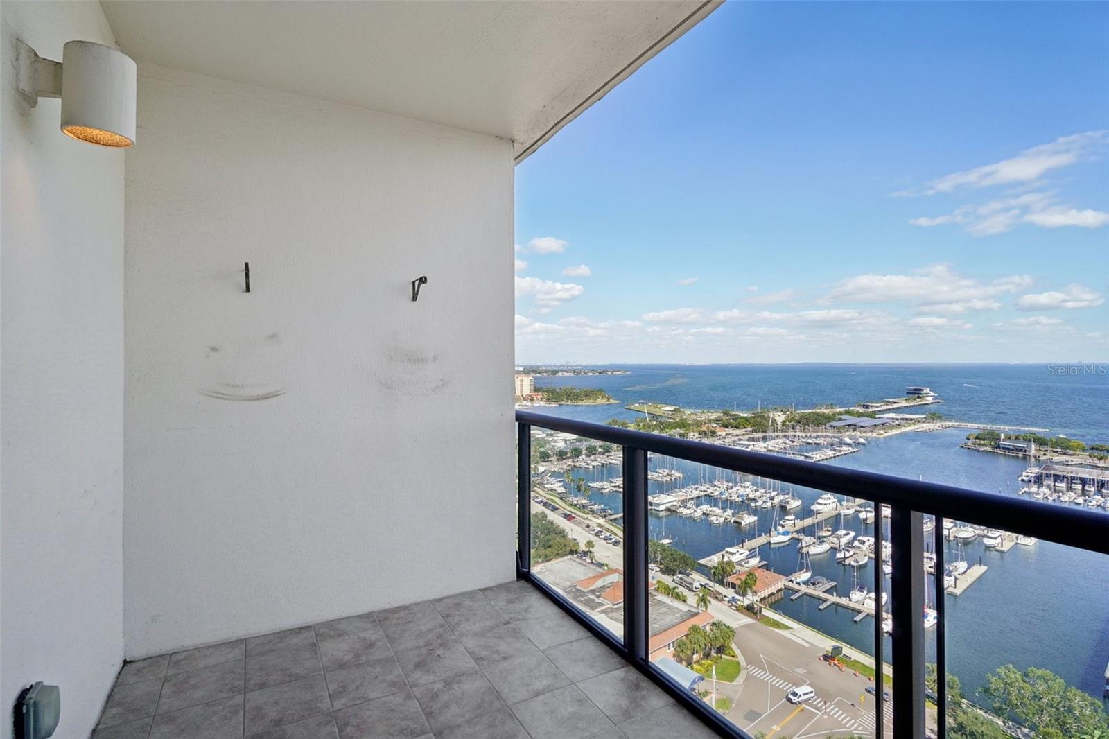 Image 33 of 35 For 1 Beach Drive Se 2305