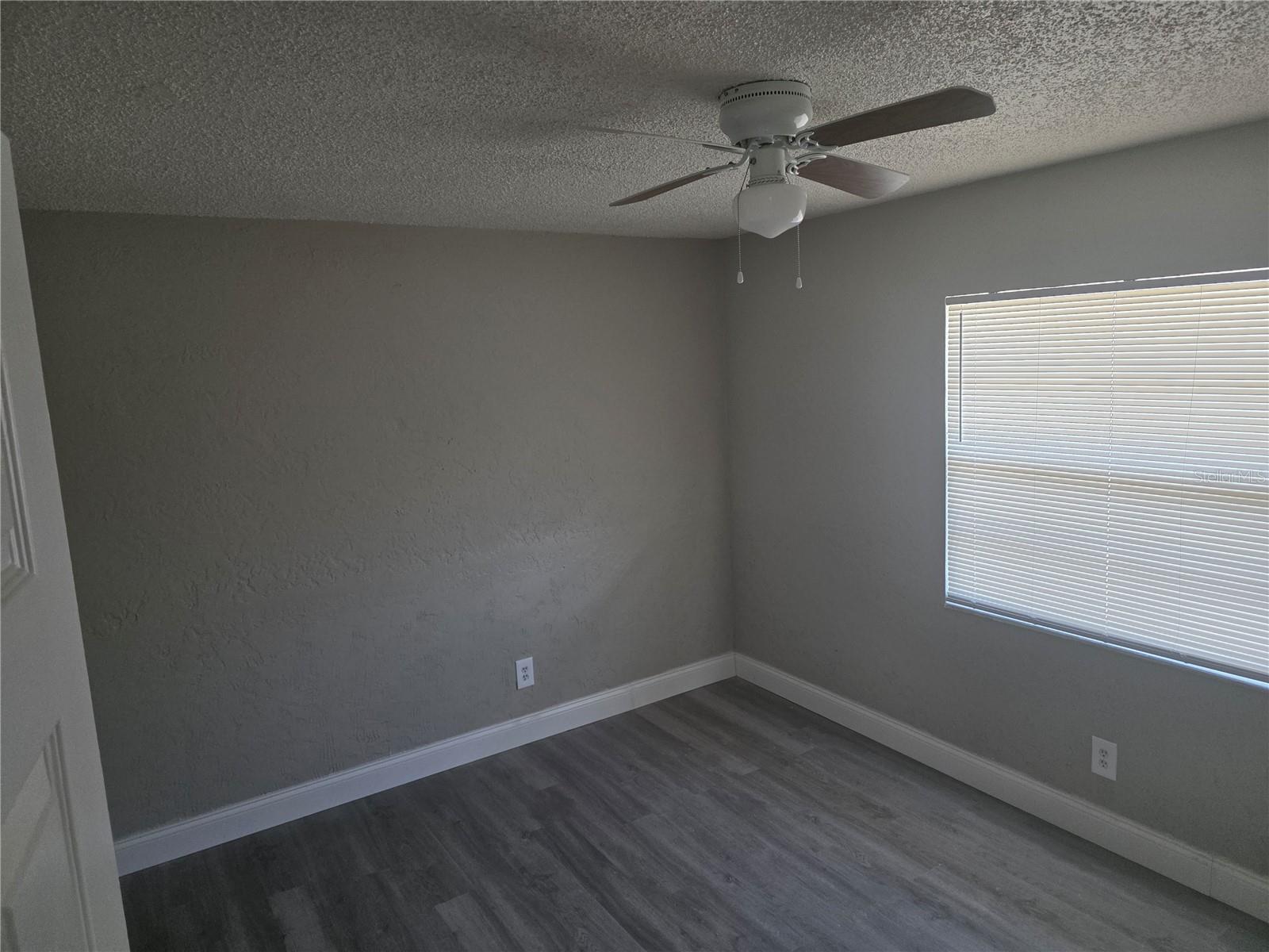 Image 5 of 16 For 3641 140th Avenue