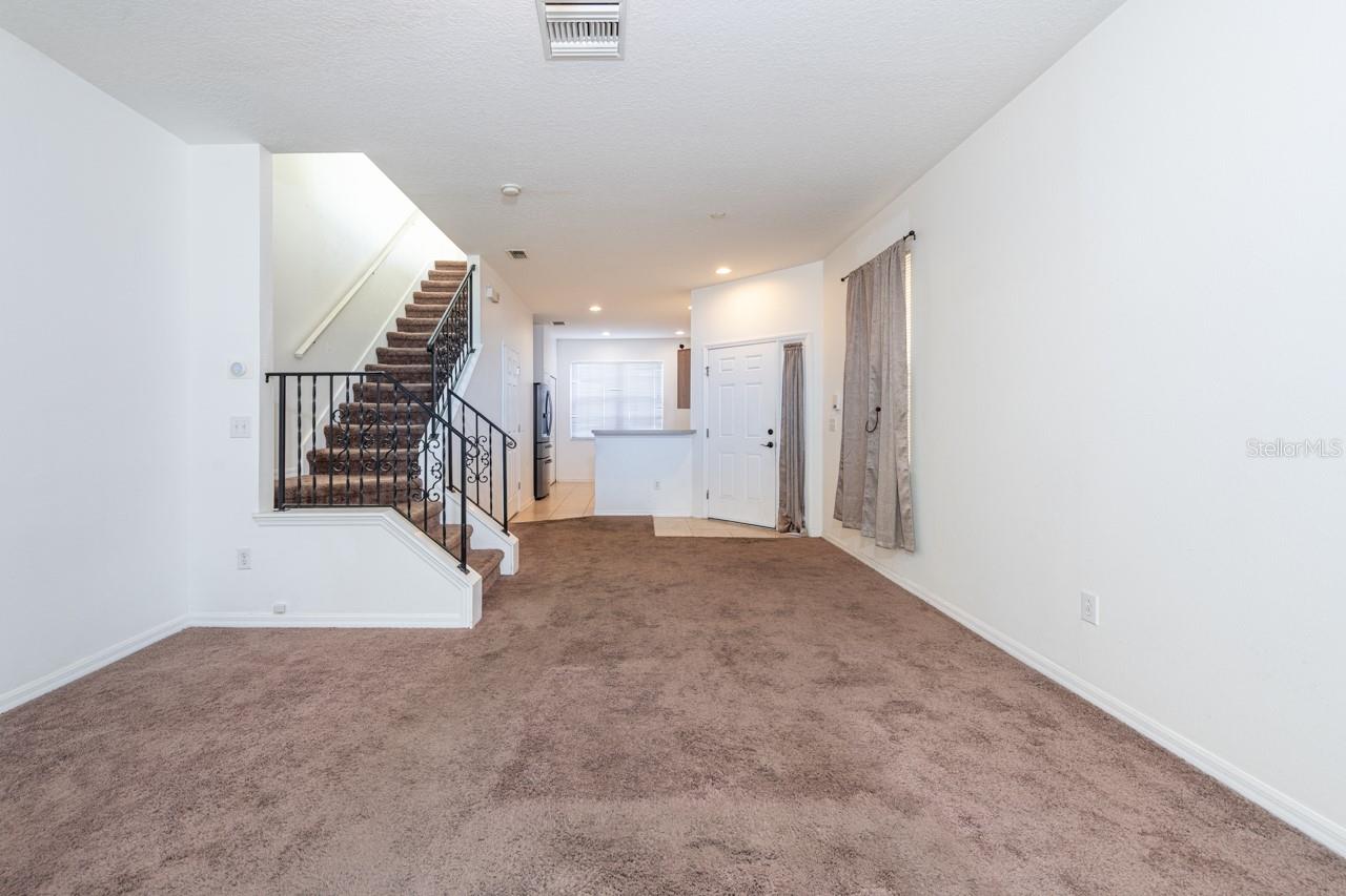 Image 7 of 18 For 1986 Fiesta Ridge Court