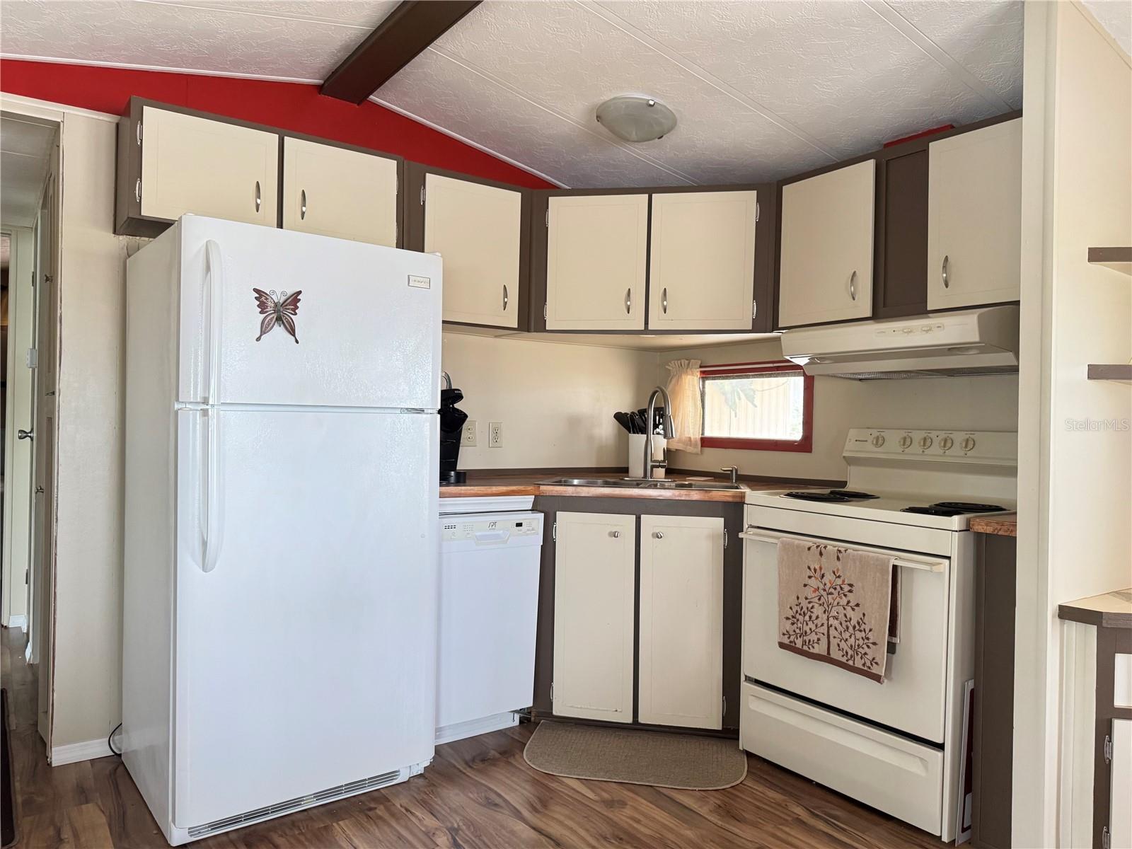 Image 12 of 40 For 35155 Dodie  Lot 20