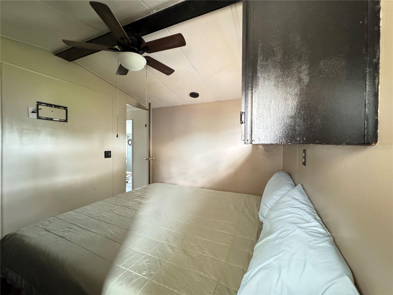 Image 19 of 40 For 35155 Dodie  Lot 20