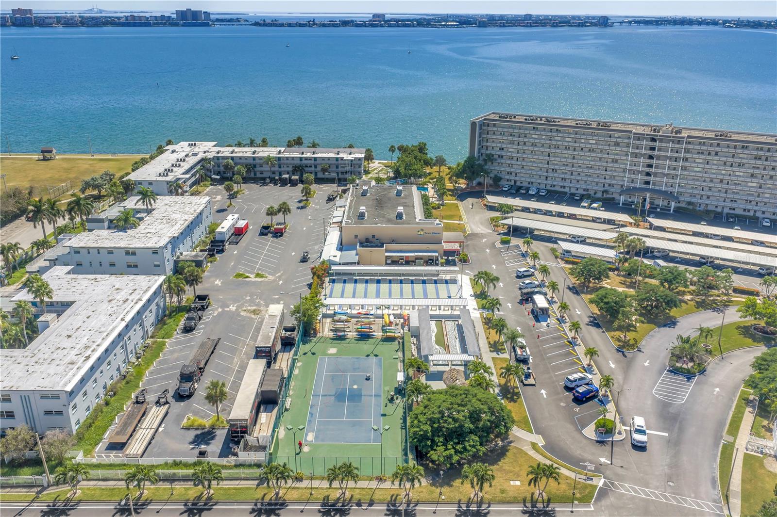 Image 18 of 20 For 6060 Shore Boulevard S 106