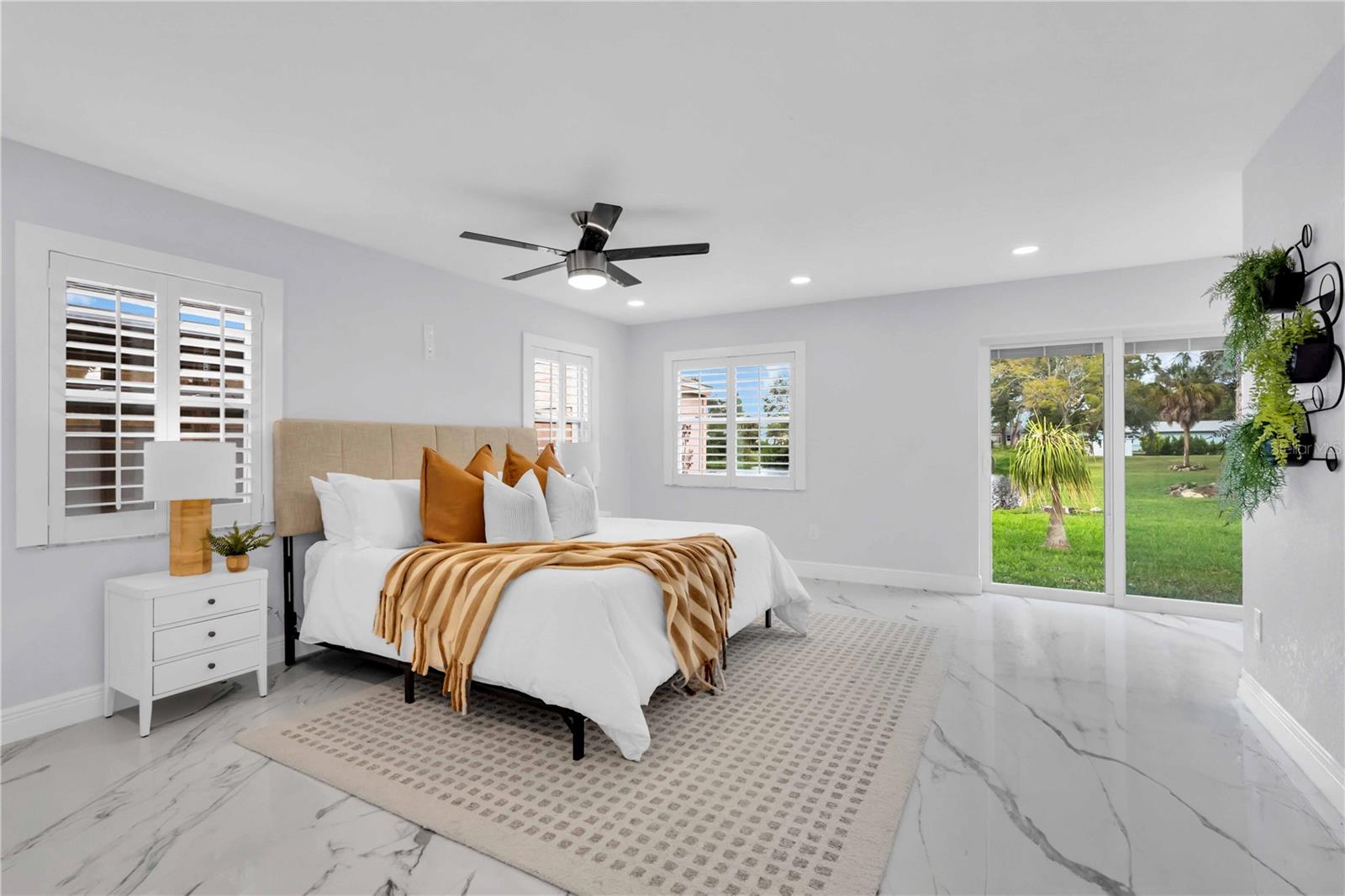 Image 15 of 42 For 323 Freeport Avenue Ne