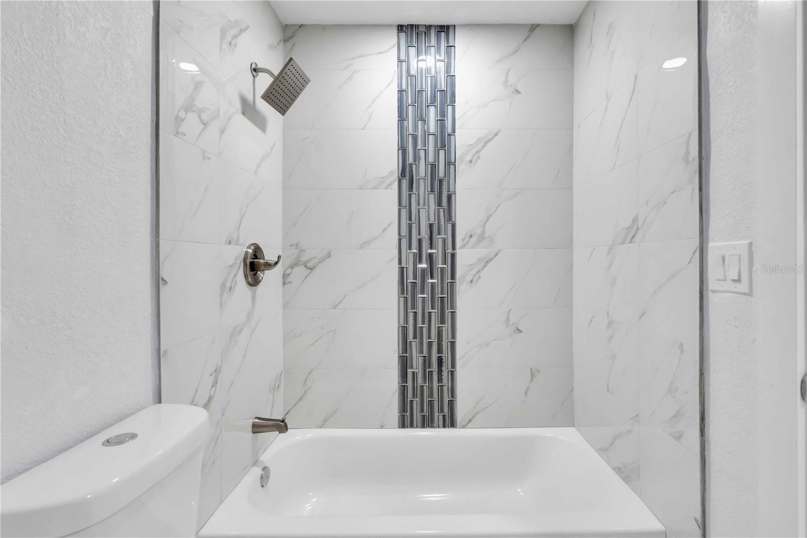 Image 29 of 42 For 323 Freeport Avenue Ne