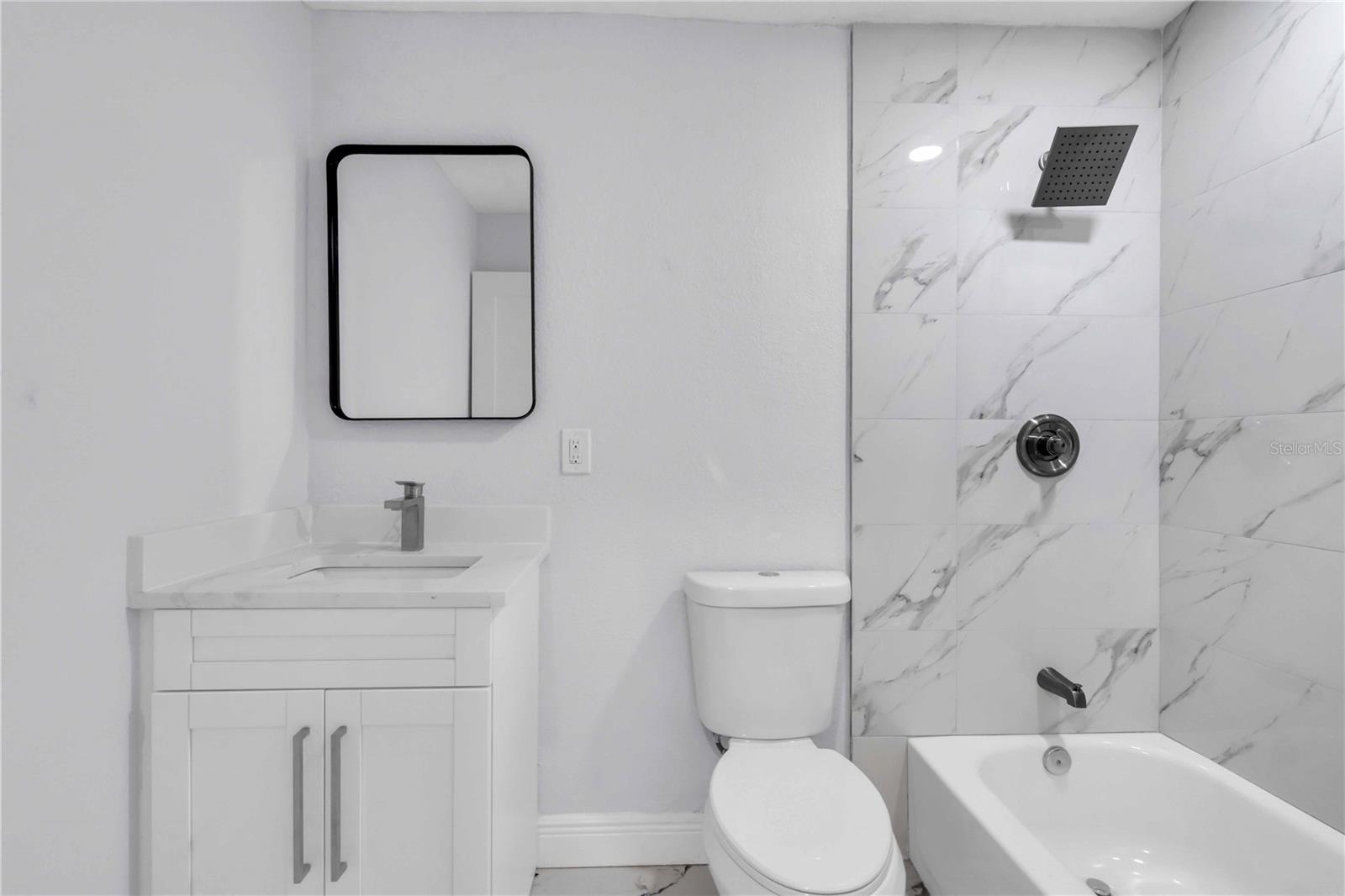 Image 31 of 42 For 323 Freeport Avenue Ne