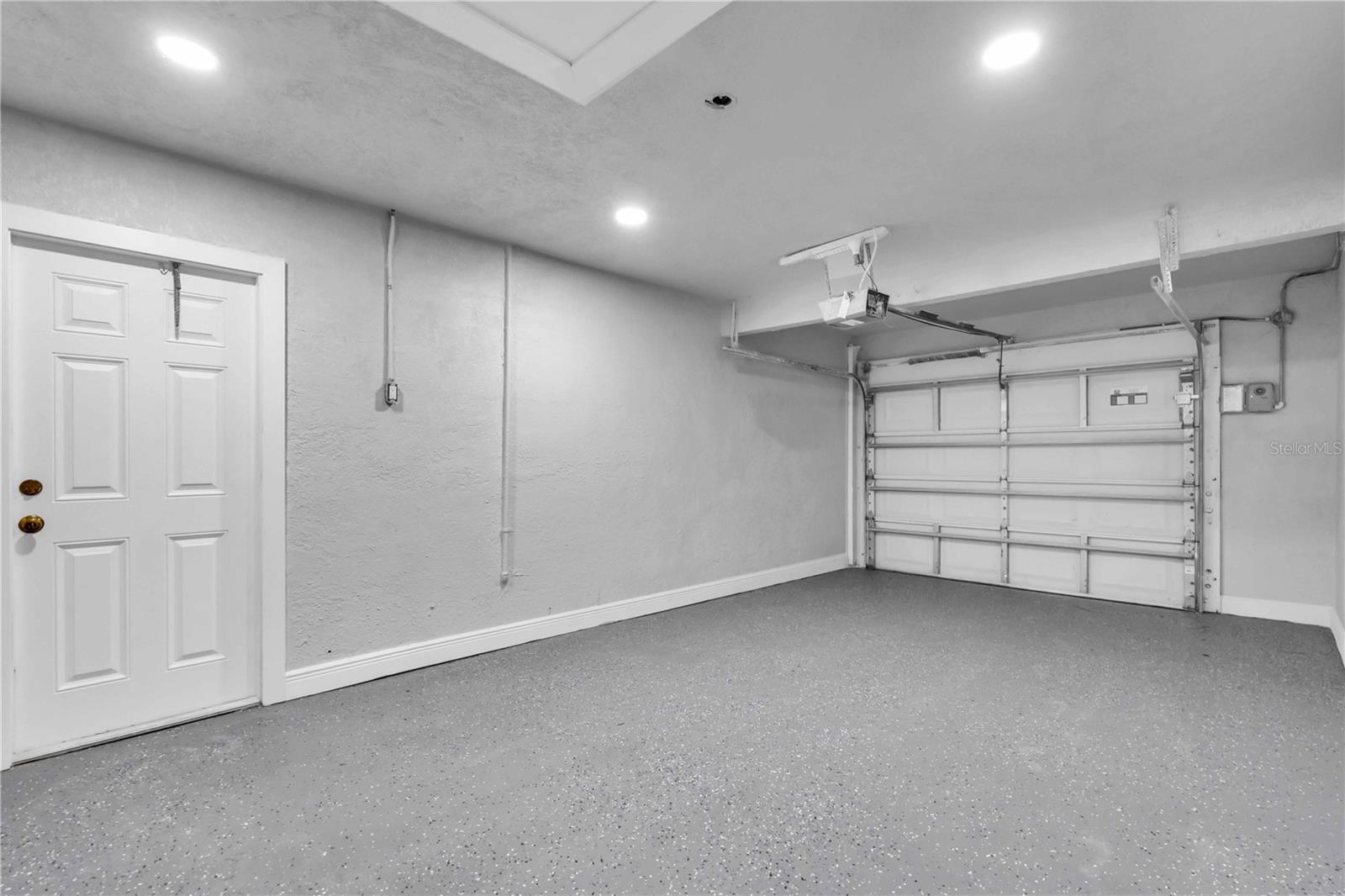 Image 35 of 42 For 323 Freeport Avenue Ne