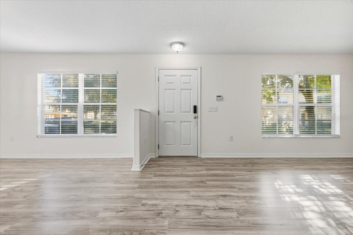 Image 11 of 36 For 37554 Daliha Terrace