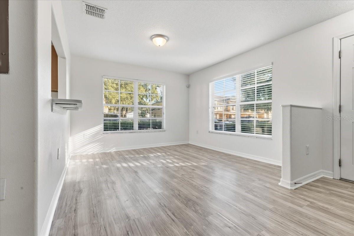 Image 13 of 36 For 37554 Daliha Terrace