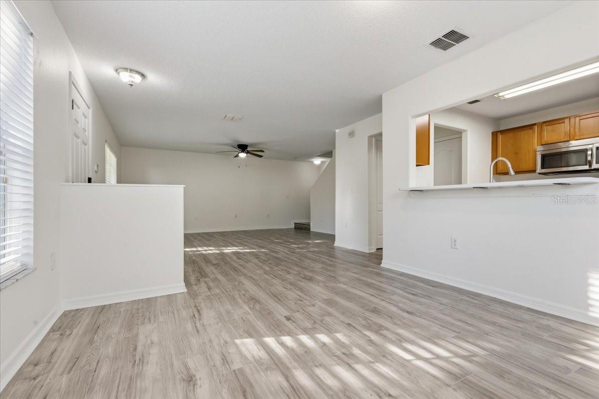 Image 14 of 36 For 37554 Daliha Terrace