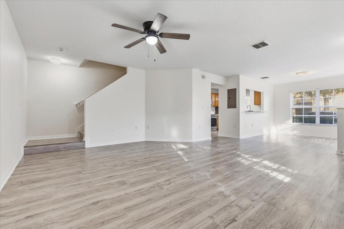 Image 17 of 36 For 37554 Daliha Terrace