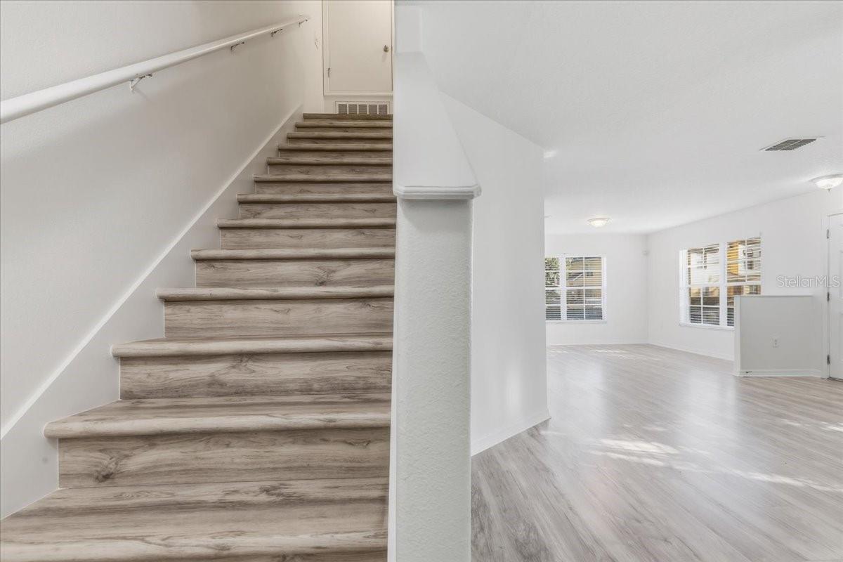 Image 20 of 36 For 37554 Daliha Terrace