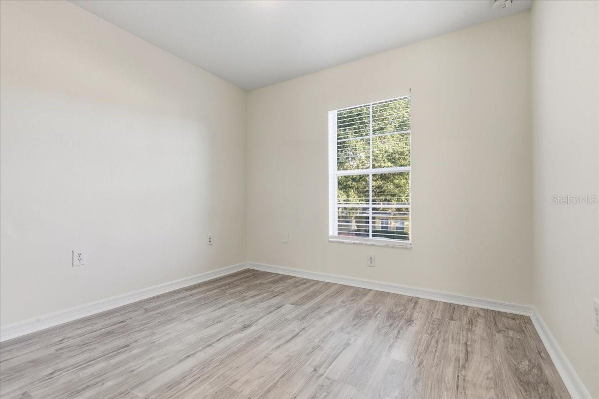 Image 21 of 36 For 37554 Daliha Terrace