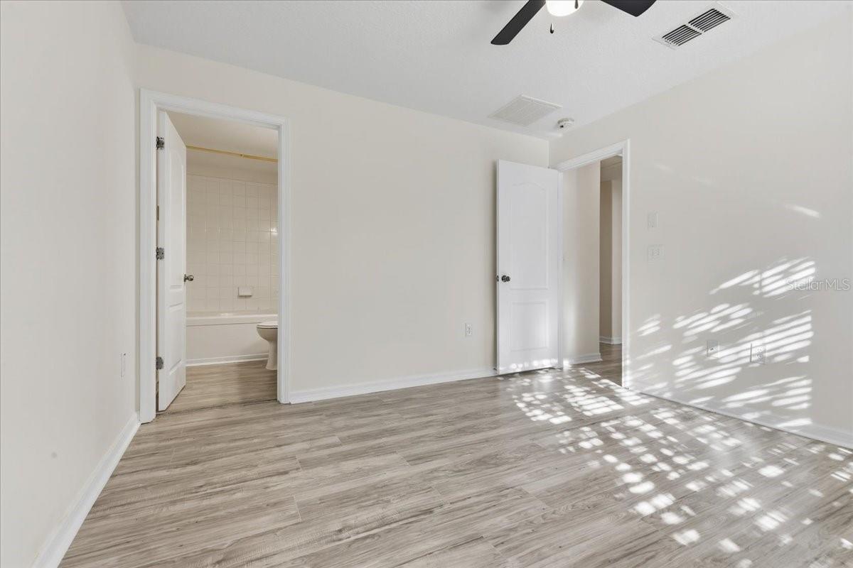 Image 29 of 36 For 37554 Daliha Terrace