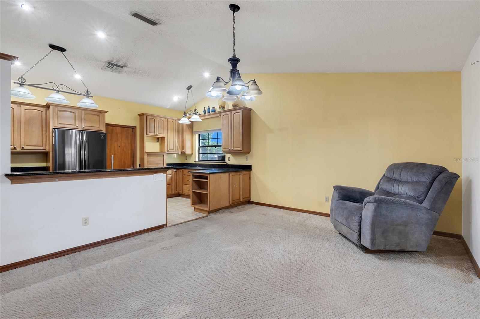 Image 10 of 47 For 1921 Carolyn Court