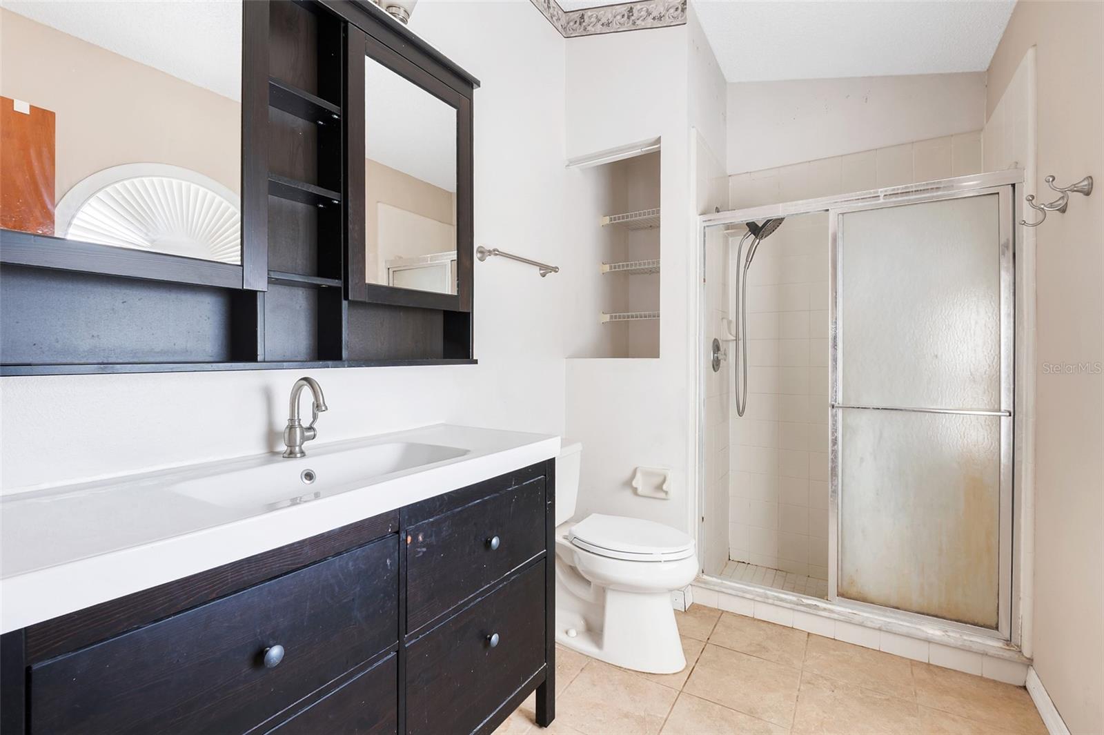 Image 24 of 47 For 1921 Carolyn Court