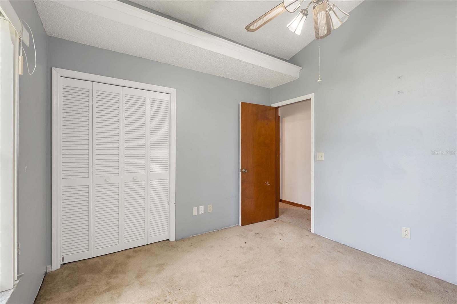 Image 26 of 47 For 1921 Carolyn Court