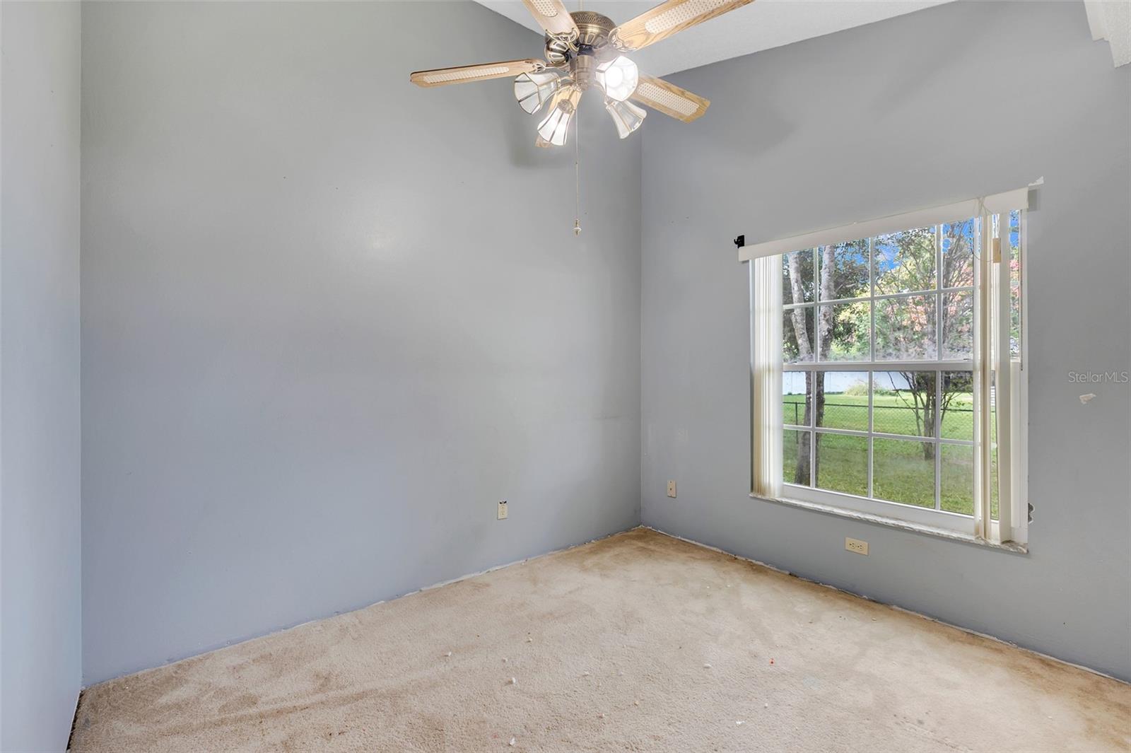 Image 27 of 47 For 1921 Carolyn Court