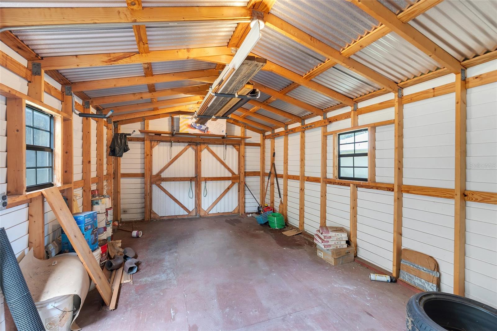 Image 33 of 47 For 1921 Carolyn Court