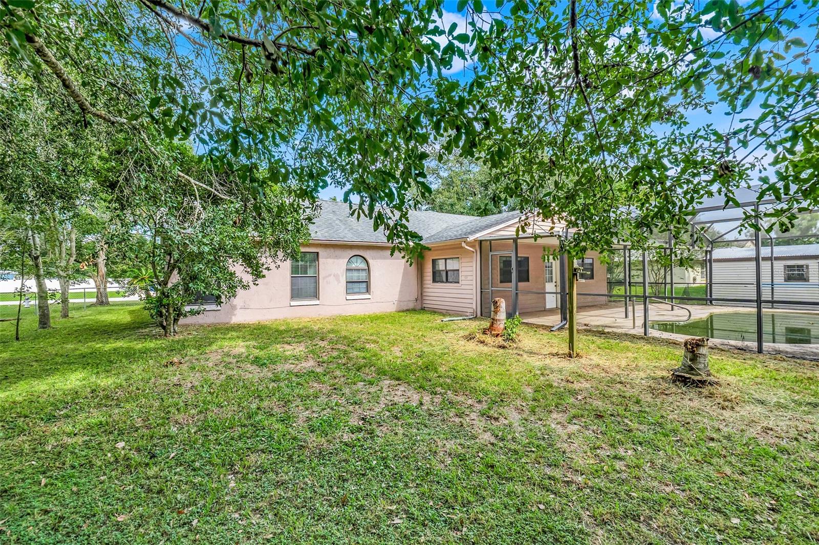 Image 35 of 47 For 1921 Carolyn Court