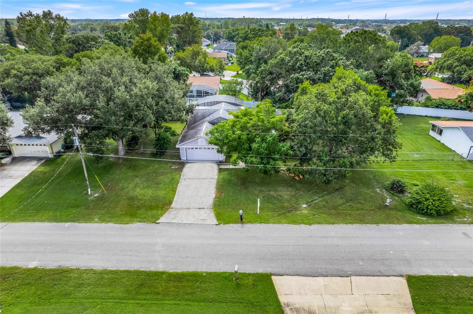 Image 40 of 47 For 1921 Carolyn Court