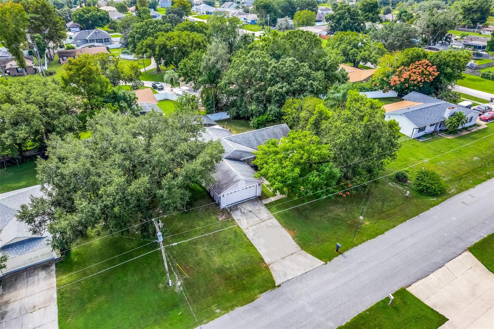 Image 41 of 47 For 1921 Carolyn Court