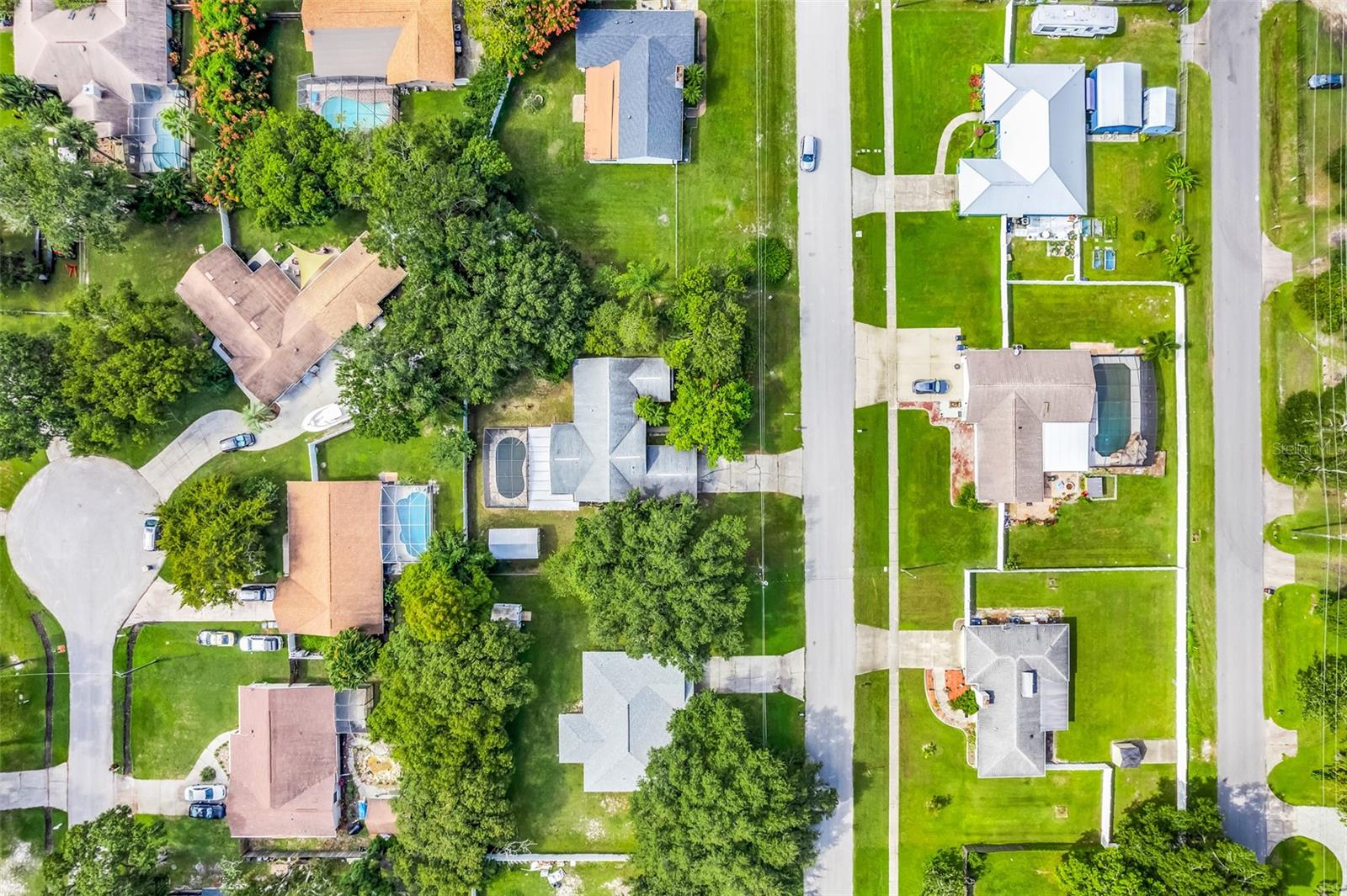 Image 43 of 47 For 1921 Carolyn Court