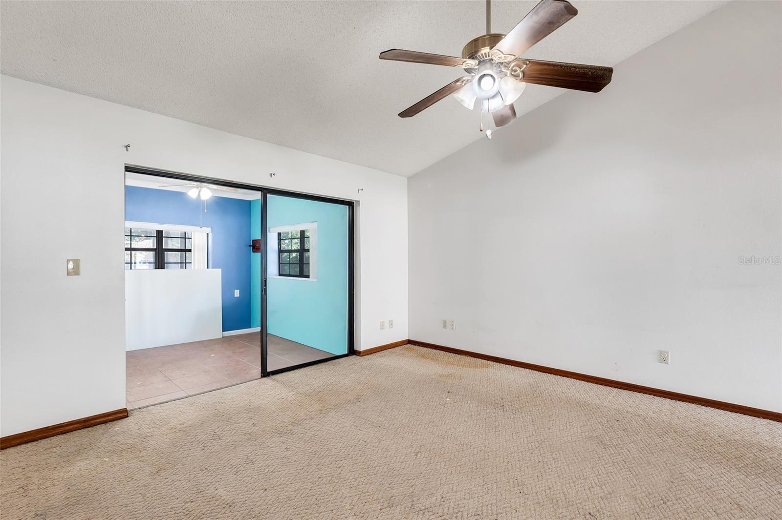 Image 7 of 47 For 1921 Carolyn Court