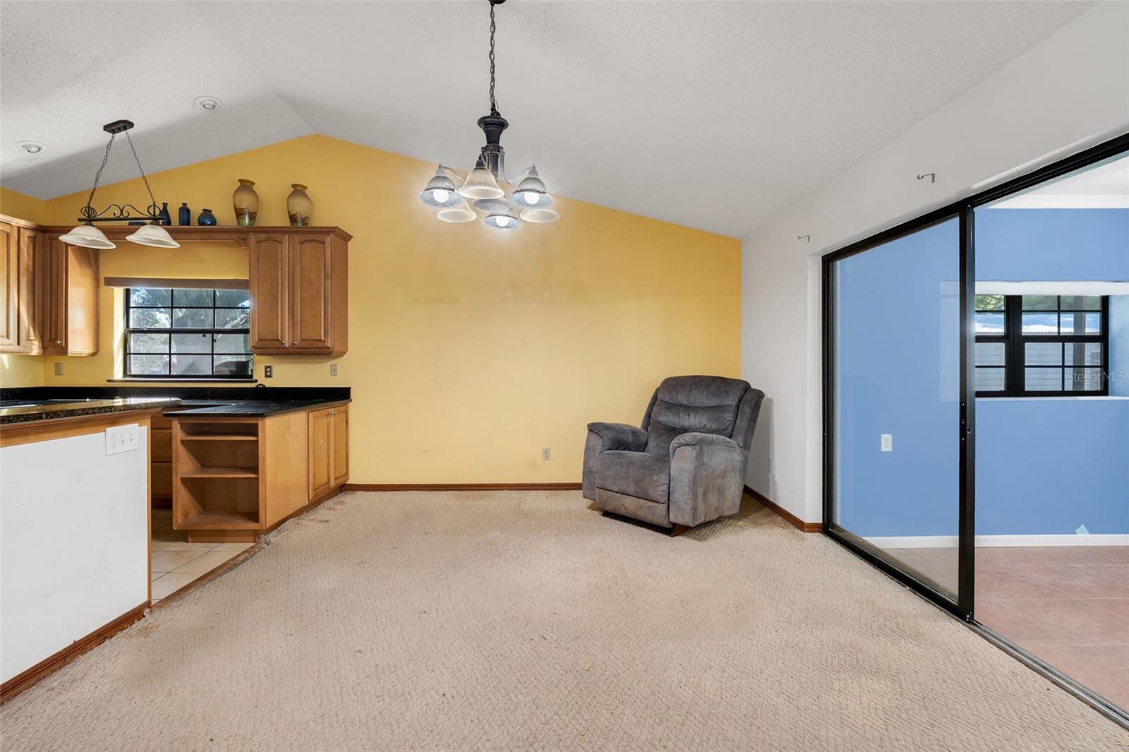 Image 9 of 47 For 1921 Carolyn Court