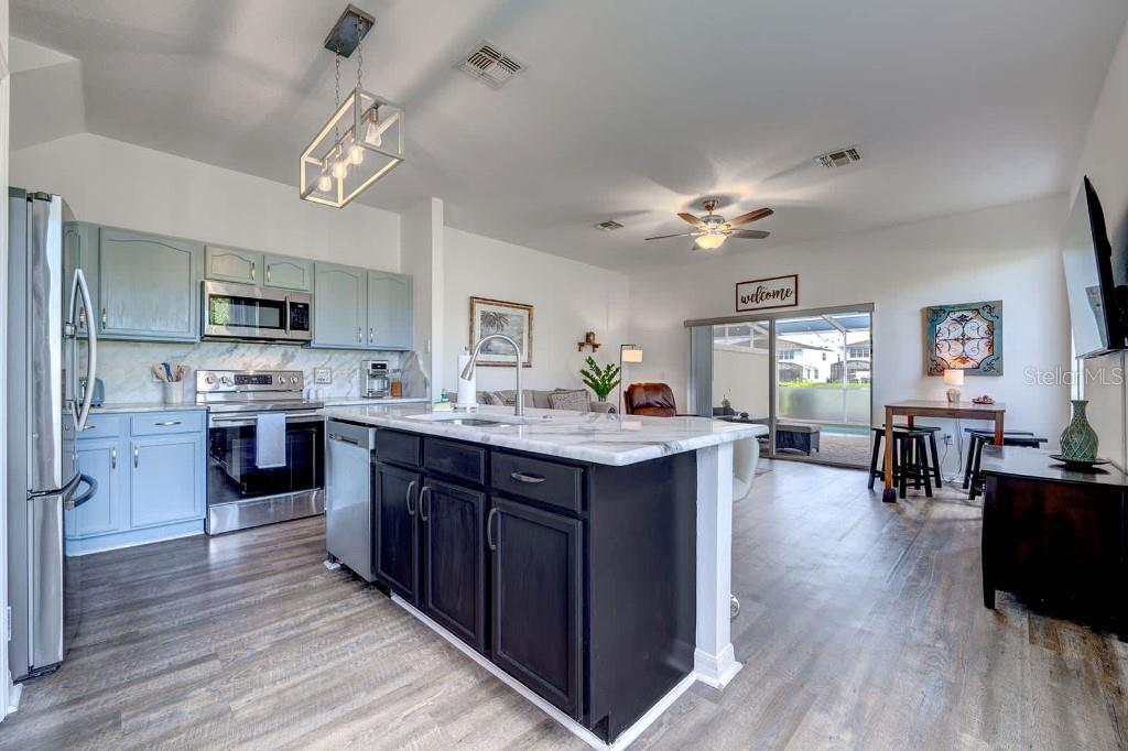 Image 12 of 50 For 17521 Blessing Drive