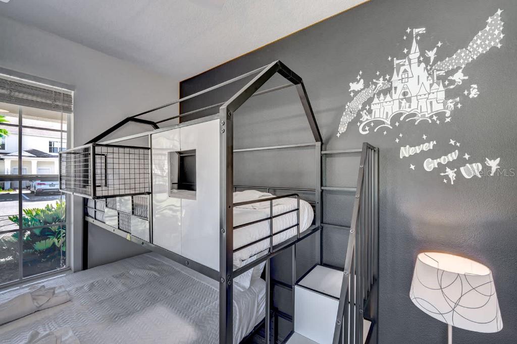 Image 28 of 50 For 17521 Blessing Drive