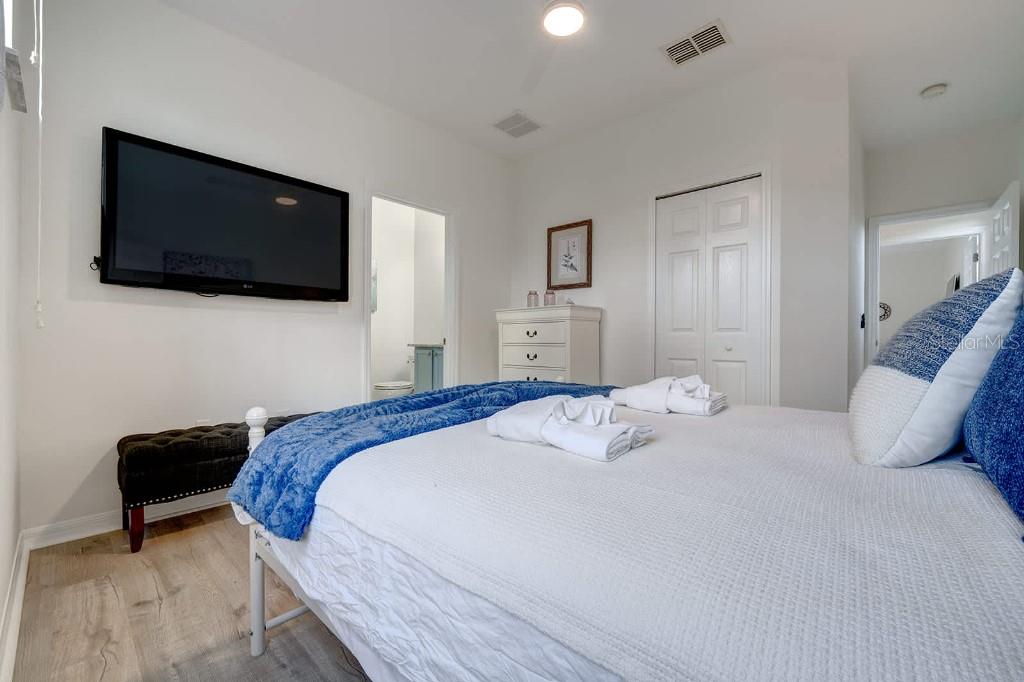 Image 43 of 50 For 17521 Blessing Drive