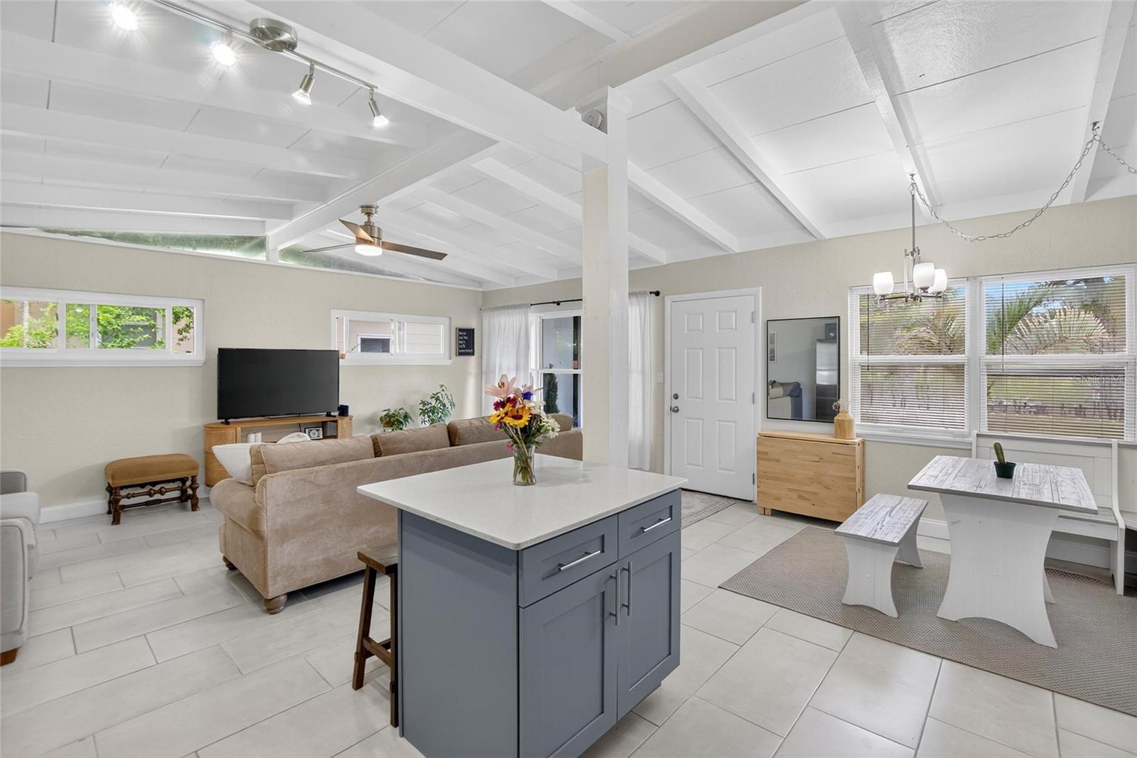 Image 15 of 41 For 764 62nd Place S