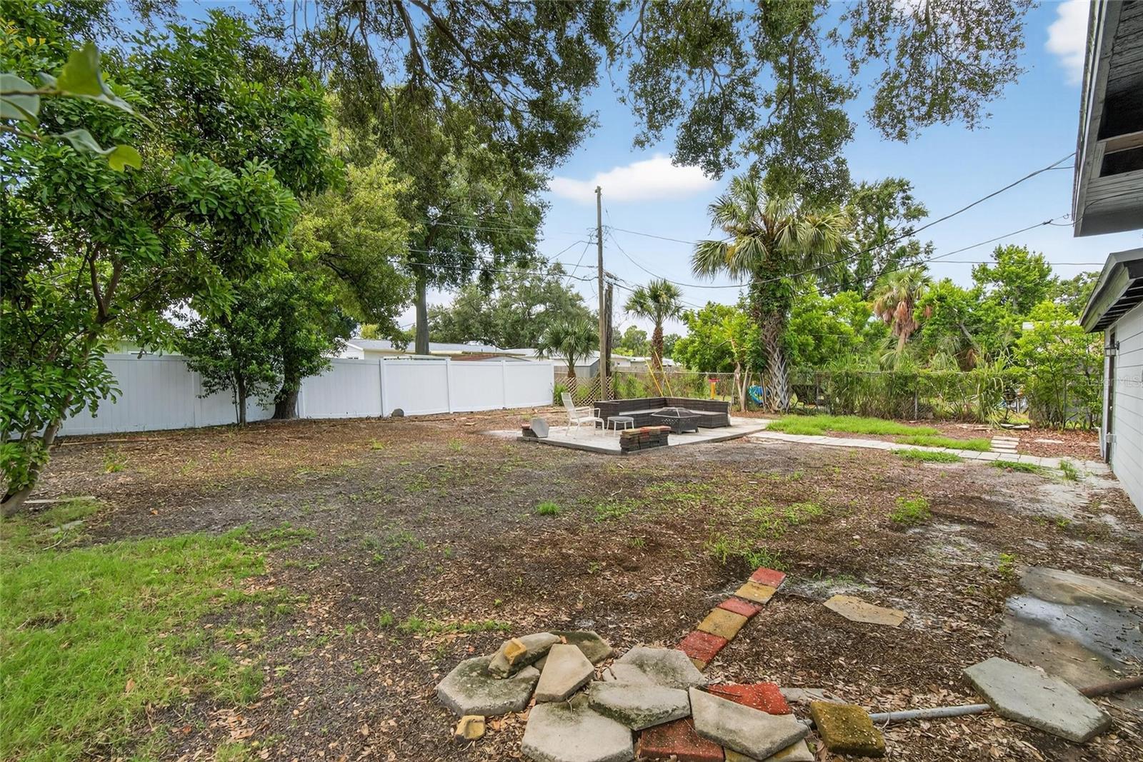 Image 34 of 41 For 764 62nd Place S