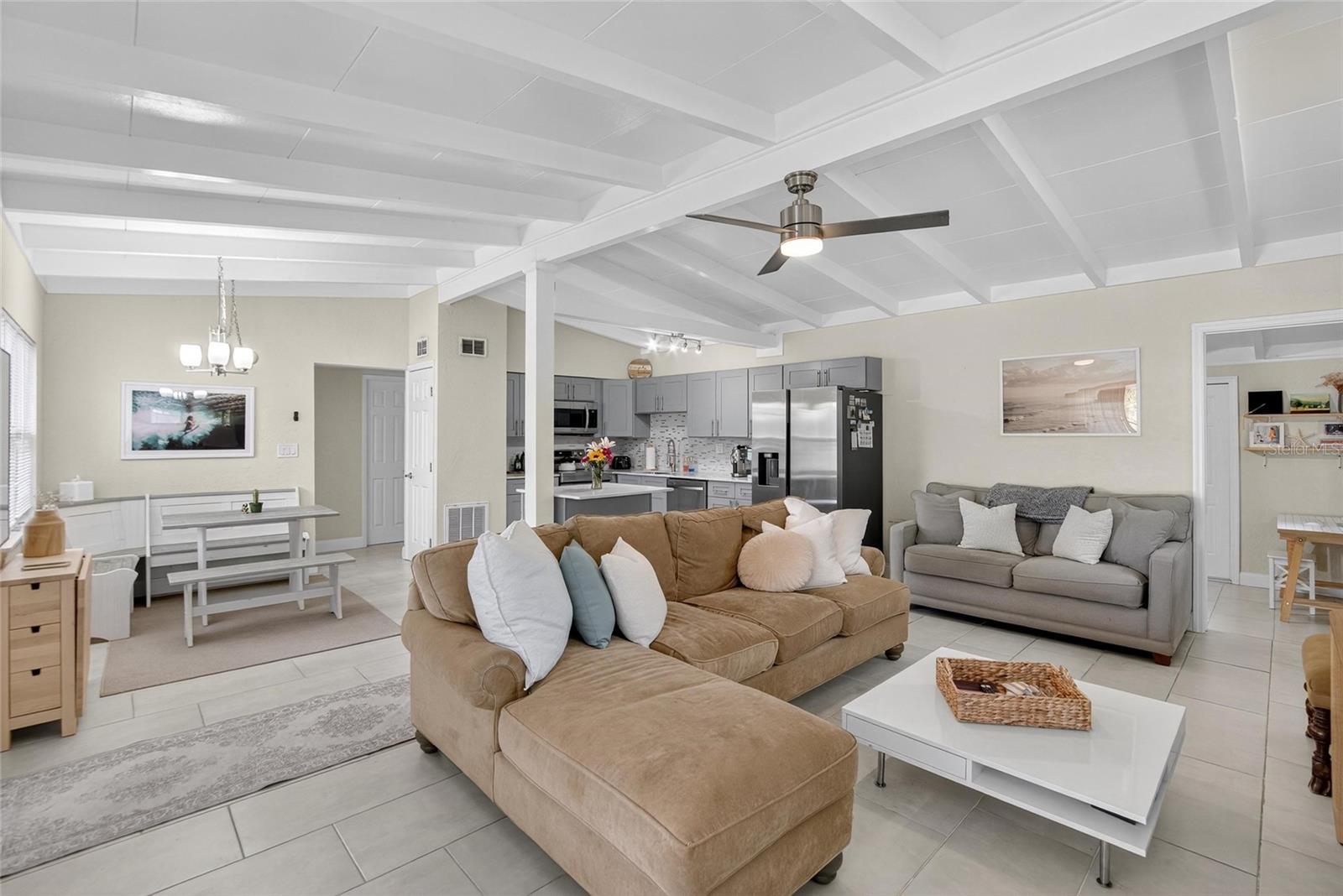 Image 5 of 41 For 764 62nd Place S