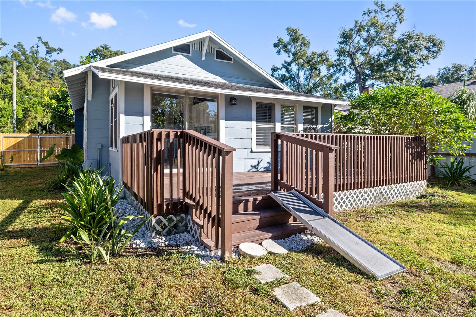 Image 21 of 29 For 1011 Emma Street