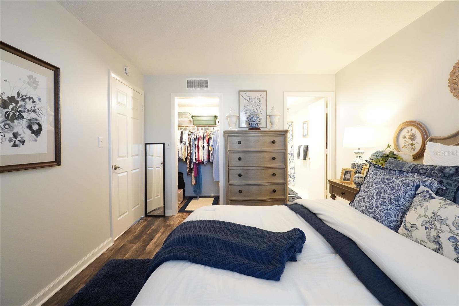 Image 20 of 30 For 2612 Pearce Drive 103