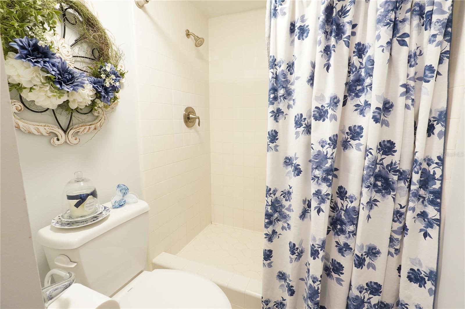 Image 24 of 30 For 2612 Pearce Drive 103