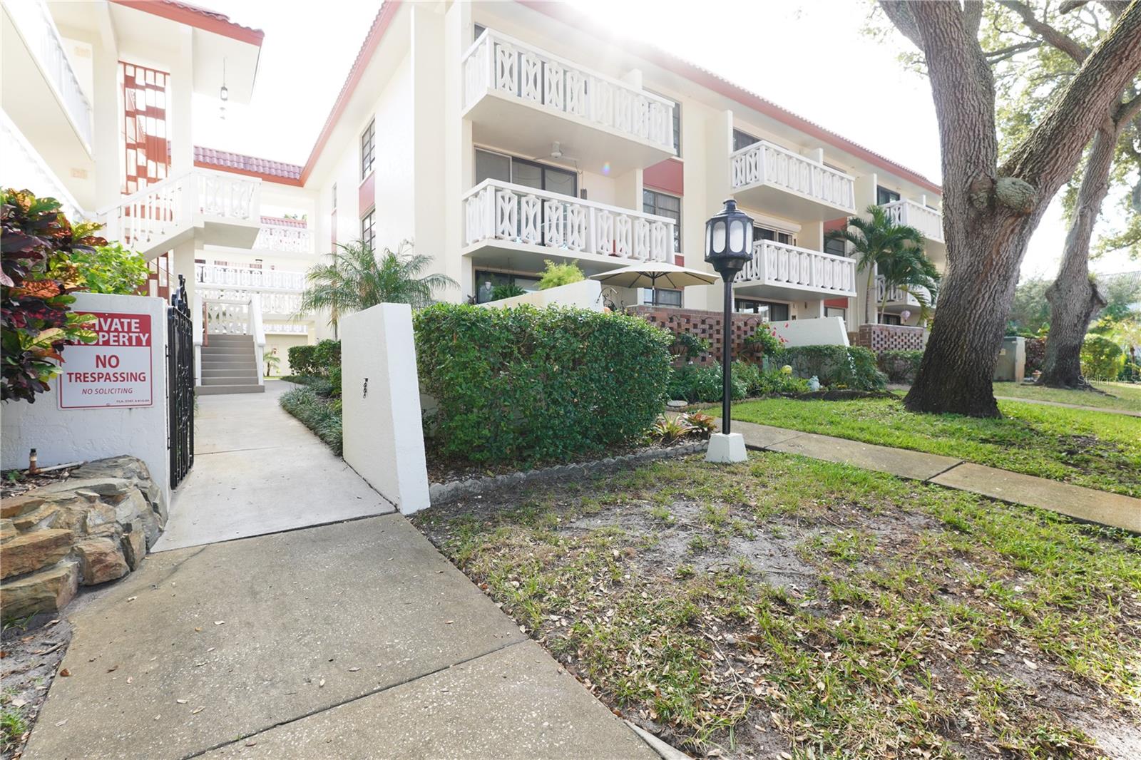 Image 29 of 30 For 2612 Pearce Drive 103