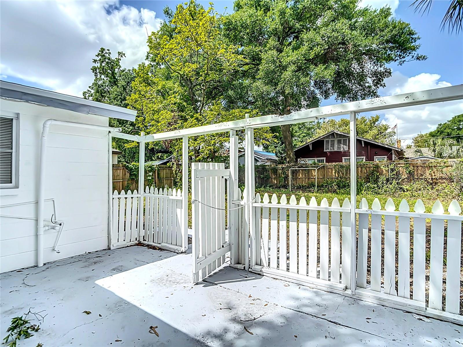 Image 21 of 27 For 3512 10th Street