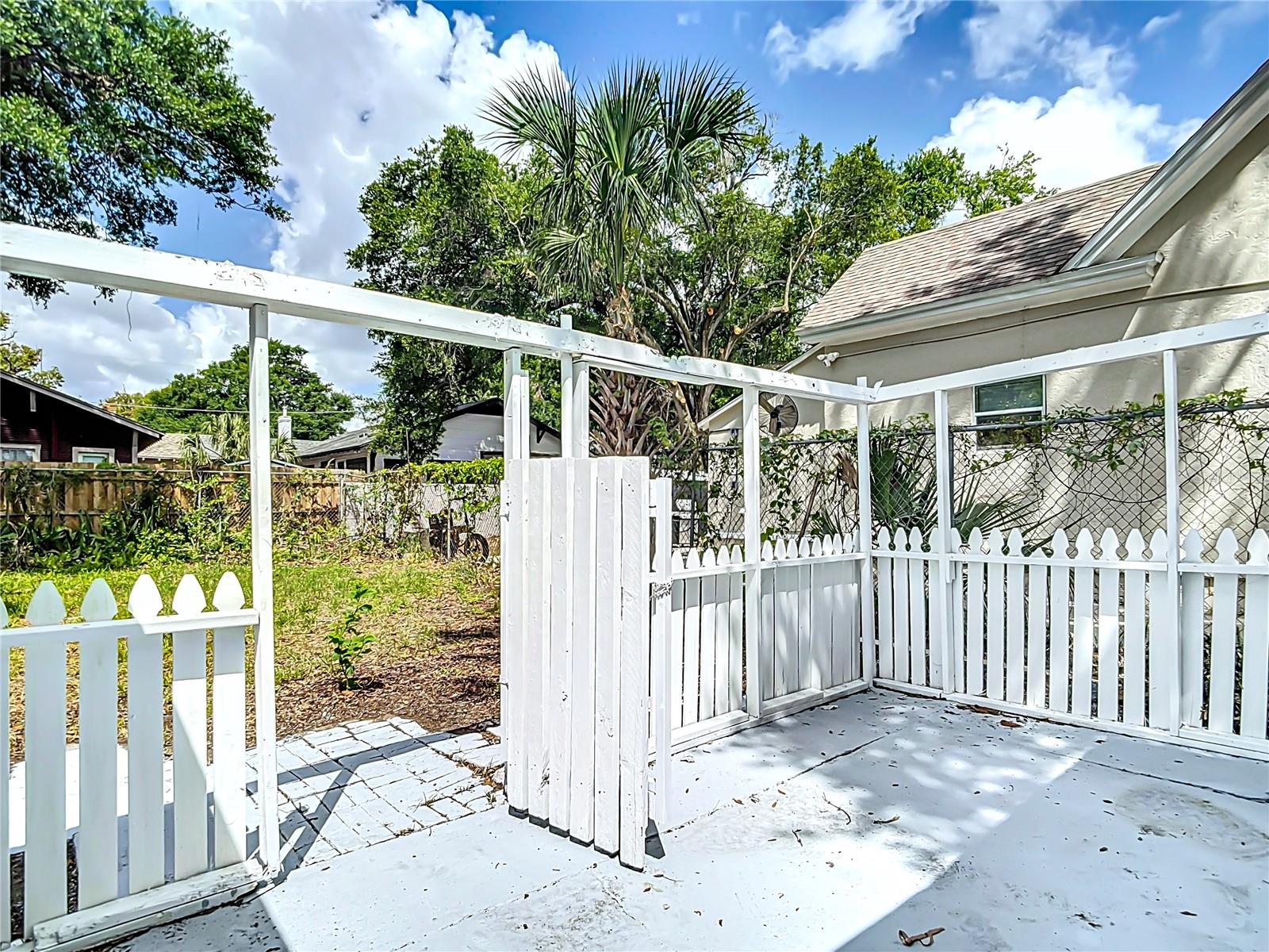 Image 23 of 27 For 3512 10th Street