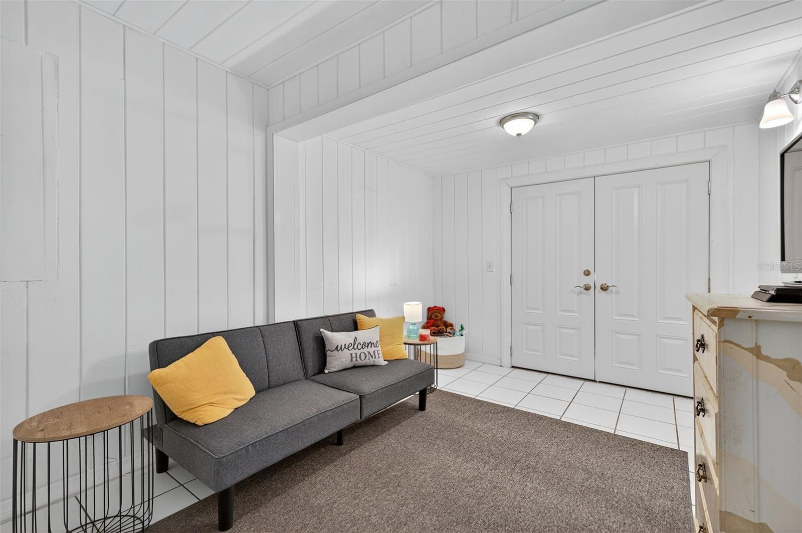 Image 15 of 28 For 2401 19th Street S