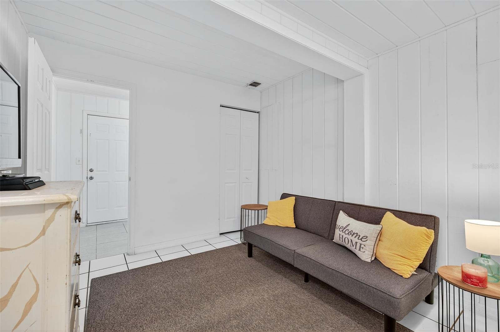 Image 16 of 28 For 2401 19th Street S