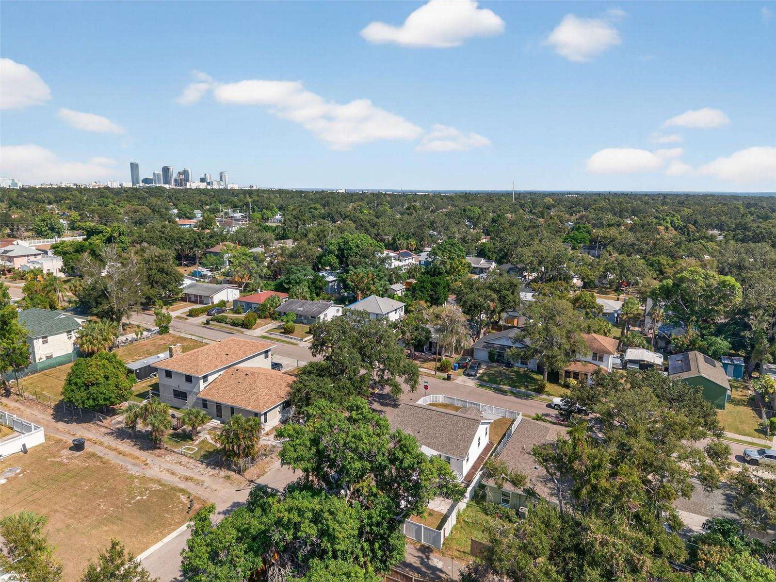 Image 22 of 28 For 2401 19th Street S