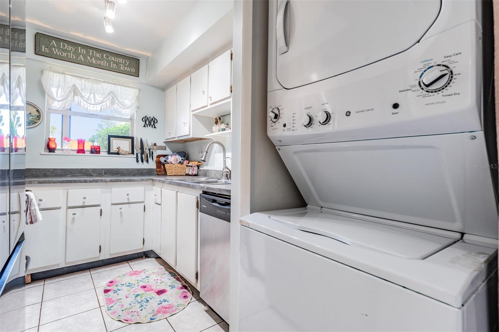 Image 16 of 45 For 501 Windrush Bay Drive 114