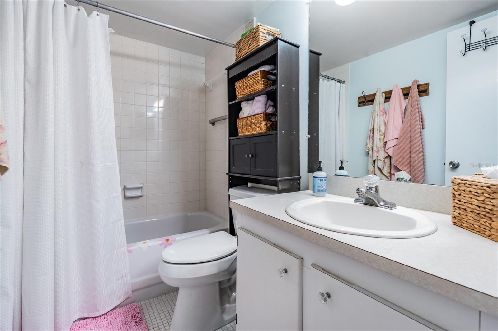 Image 18 of 45 For 501 Windrush Bay Drive 114