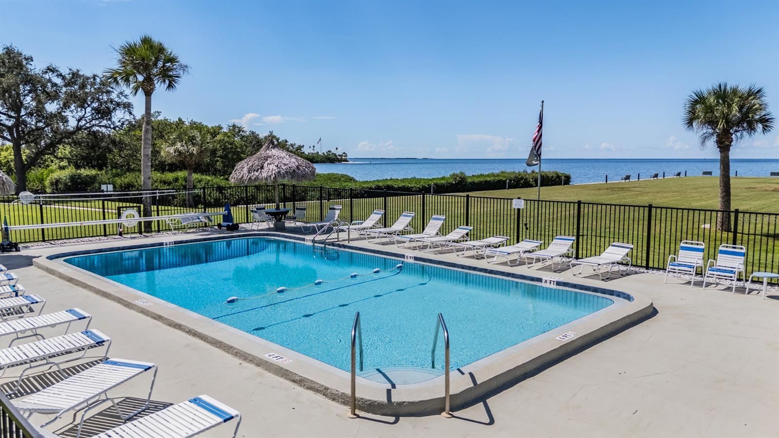 Image 4 of 12 For 501 Windrush Bay Drive 114