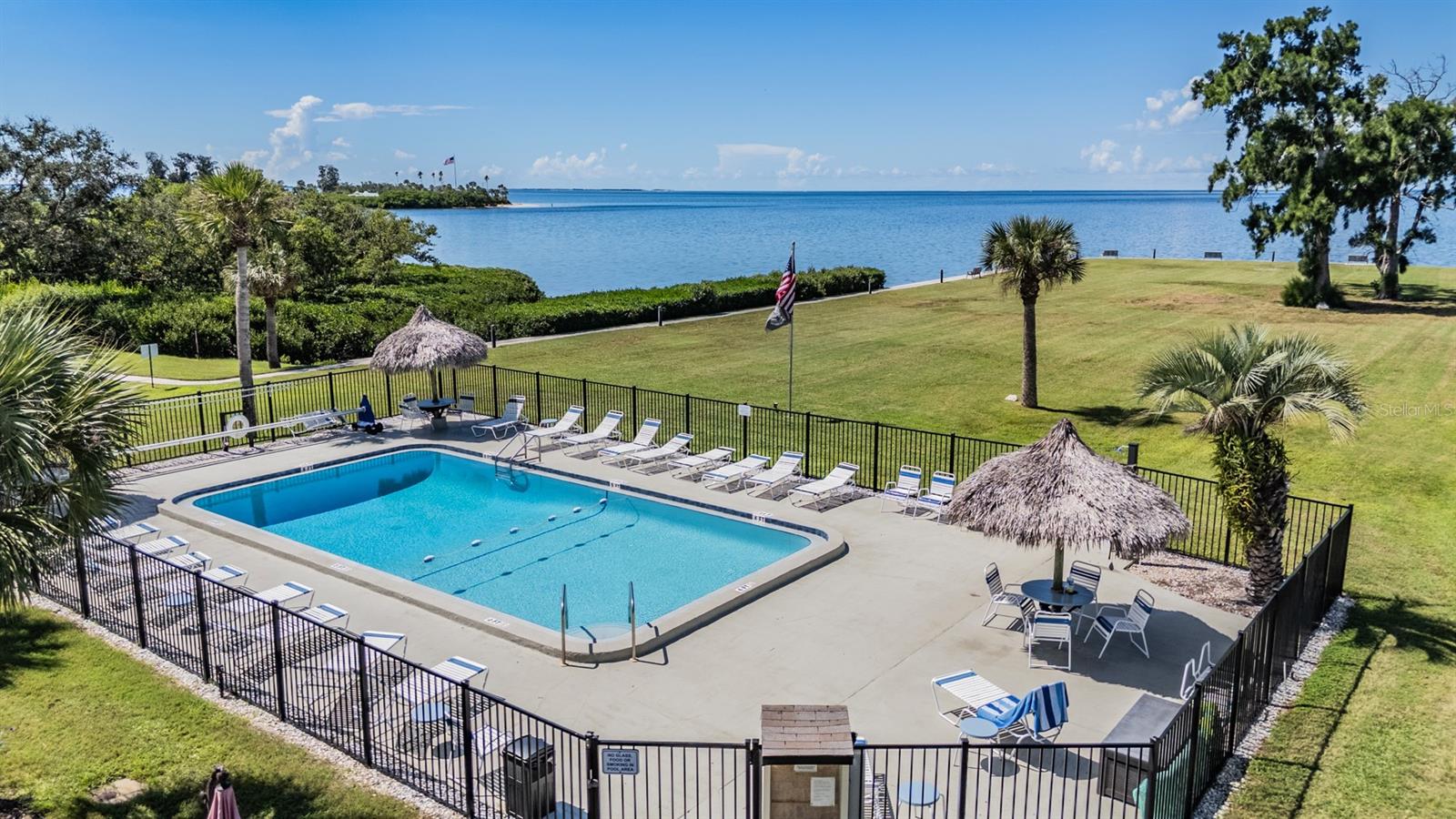 Image 5 of 12 For 501 Windrush Bay Drive 114